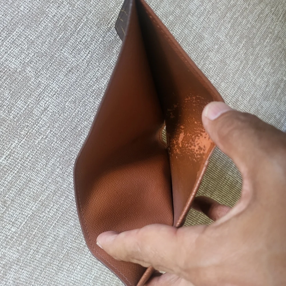 Authentic LOUIS VUITTON Monogram Canvas Leather Card Bifold Wallet